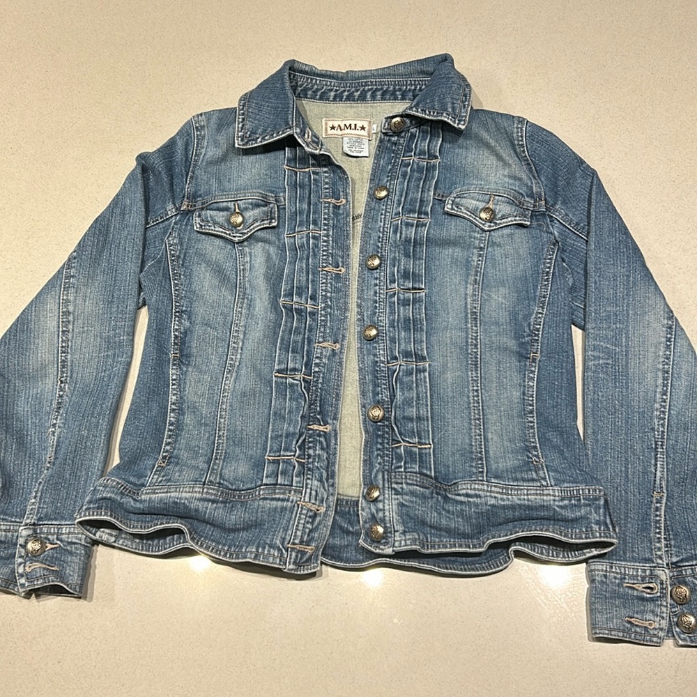 A.M.I. Jean jacket, size Large